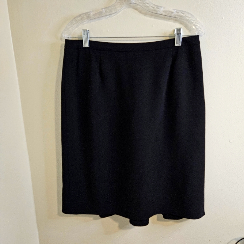 Ann Taylor Solid Black Triacetate Polyester Skirt… - image 1